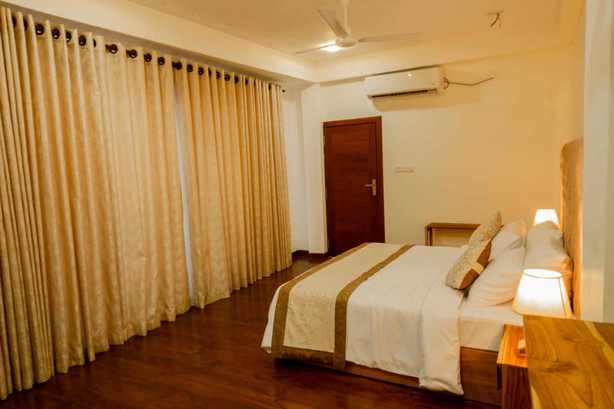 Manthra Leisure Hotel Kandy Bagian luar foto