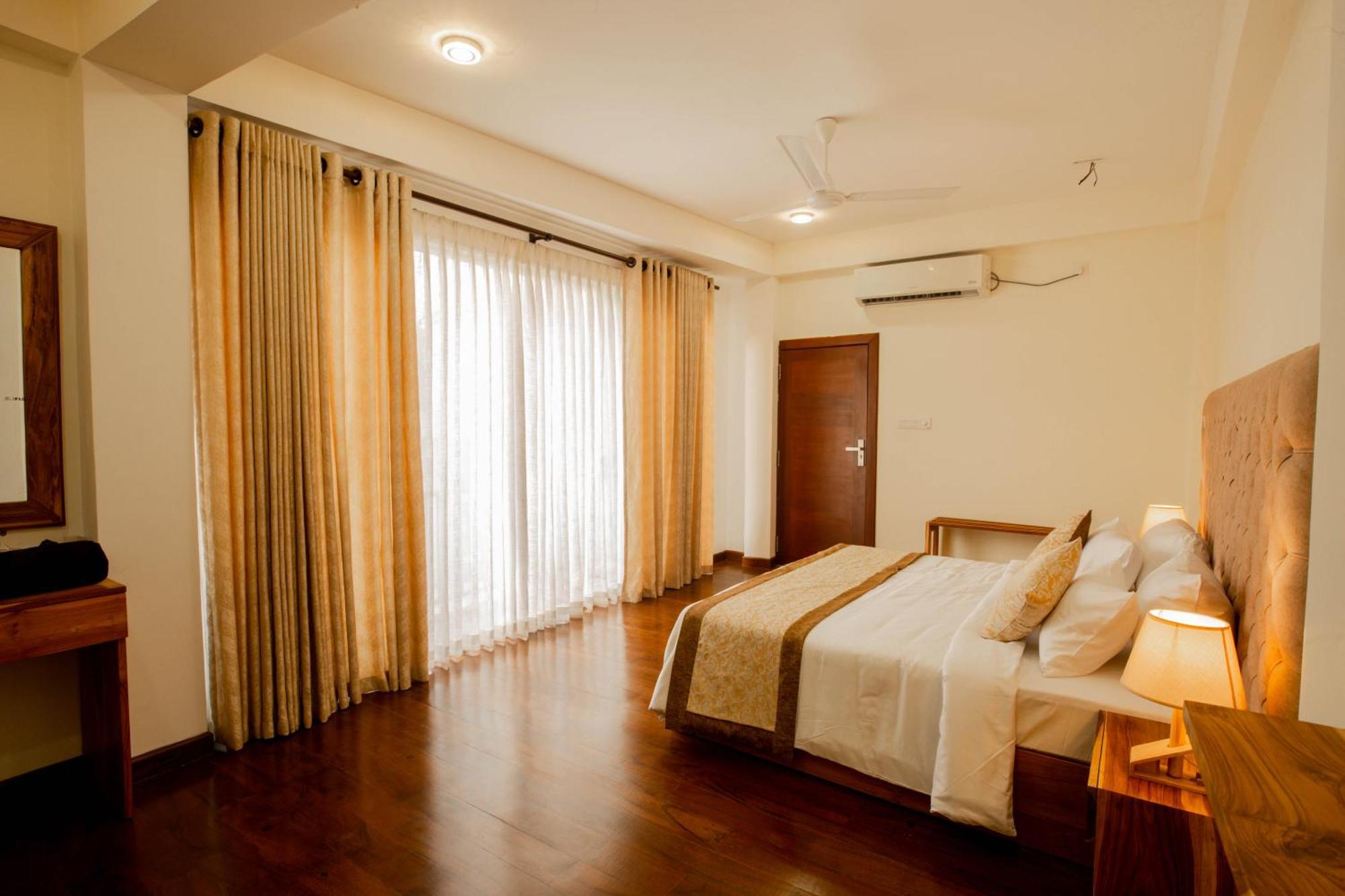 Manthra Leisure Hotel Kandy Bagian luar foto