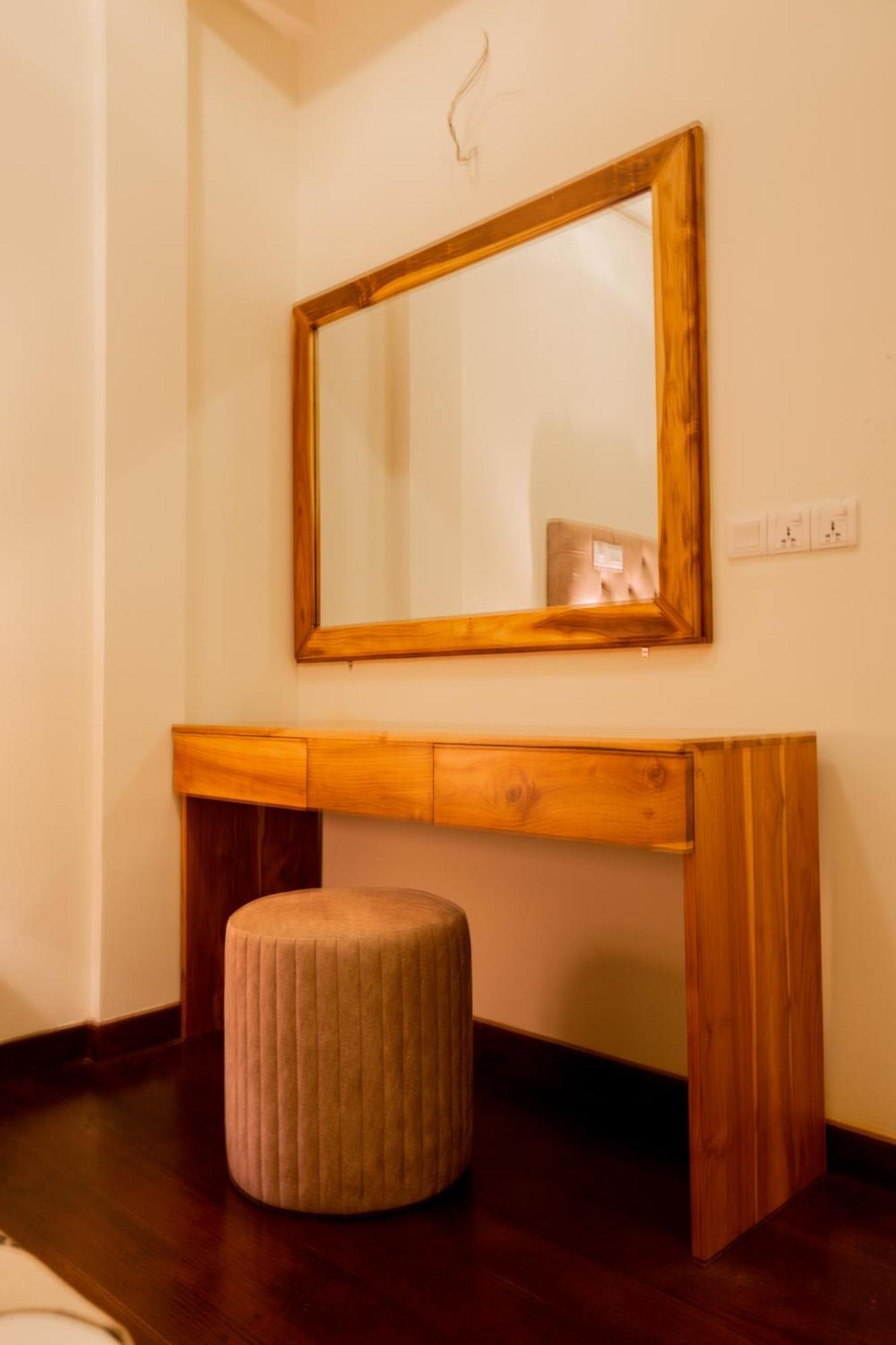 Manthra Leisure Hotel Kandy Bagian luar foto